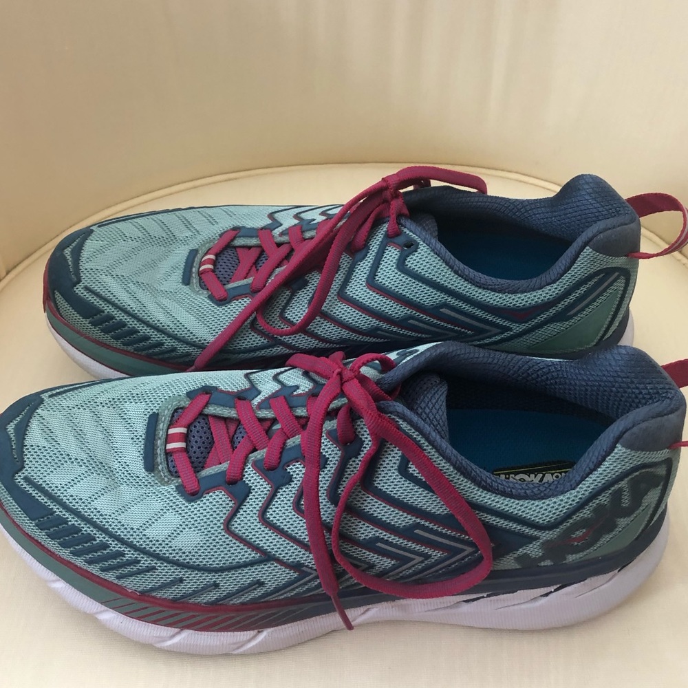 HOKA One One Womens Clifton 4 Running Shoe